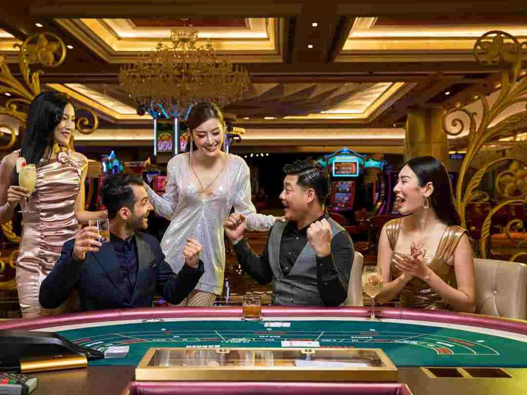New World Casino Hotel mang đến cho khách hàng nhiều dịch vụ