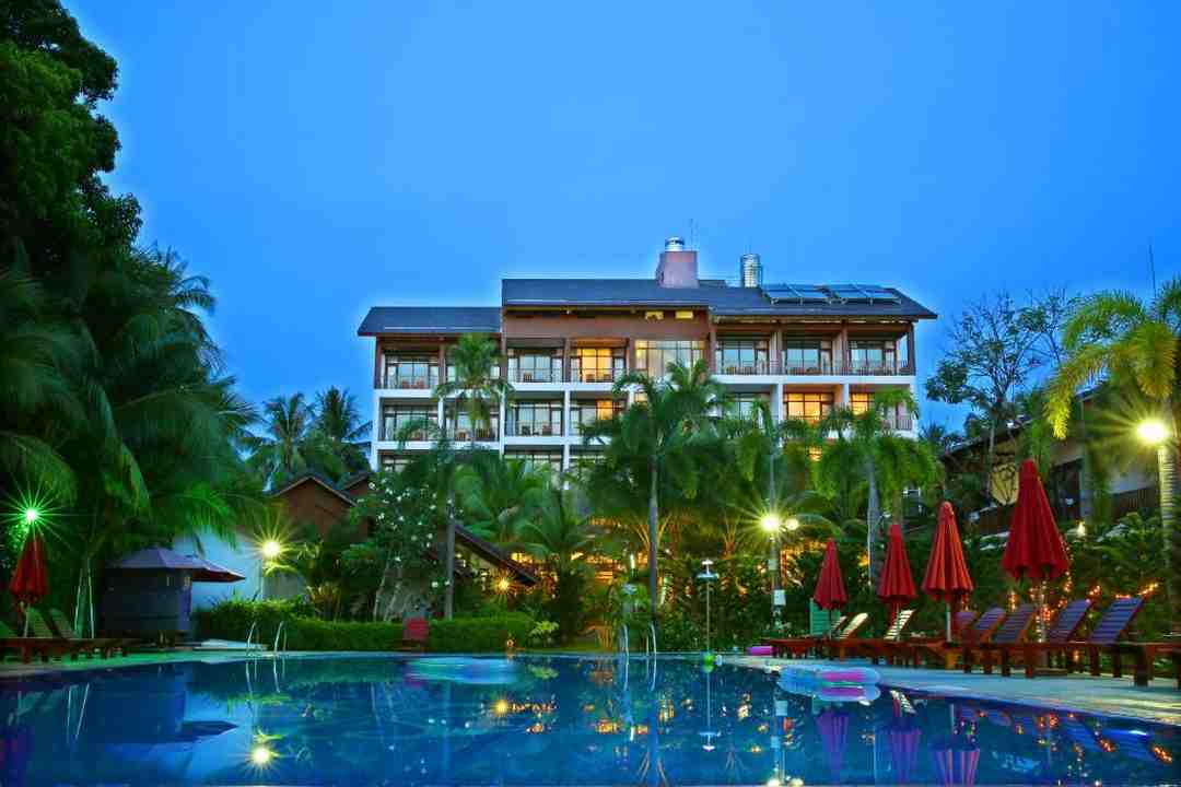 Khu nghỉ dưỡng Tropicana Resort & Casino tọa lạc tại vị trí đắc địa